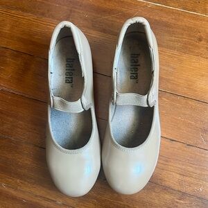 BALERA tan tap shoes